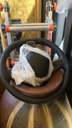 2024 model x steering wheel with airbag