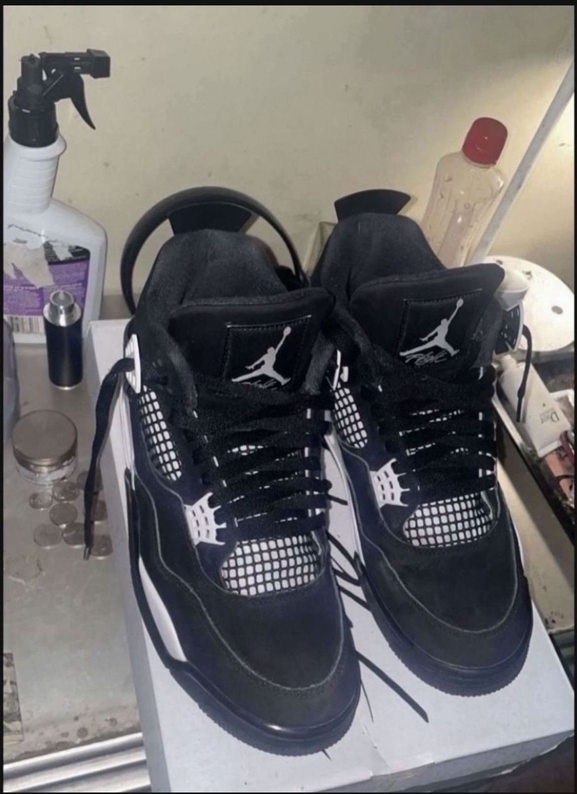 Air Jordan 4 White Thunders