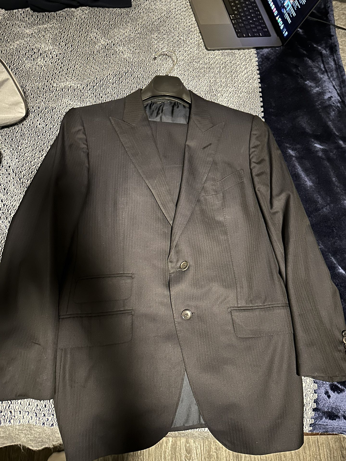 James Bond Tom Ford O’Connor Suit with Garment Bag