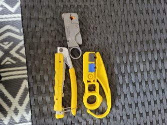 Coax Stripper And Crimper