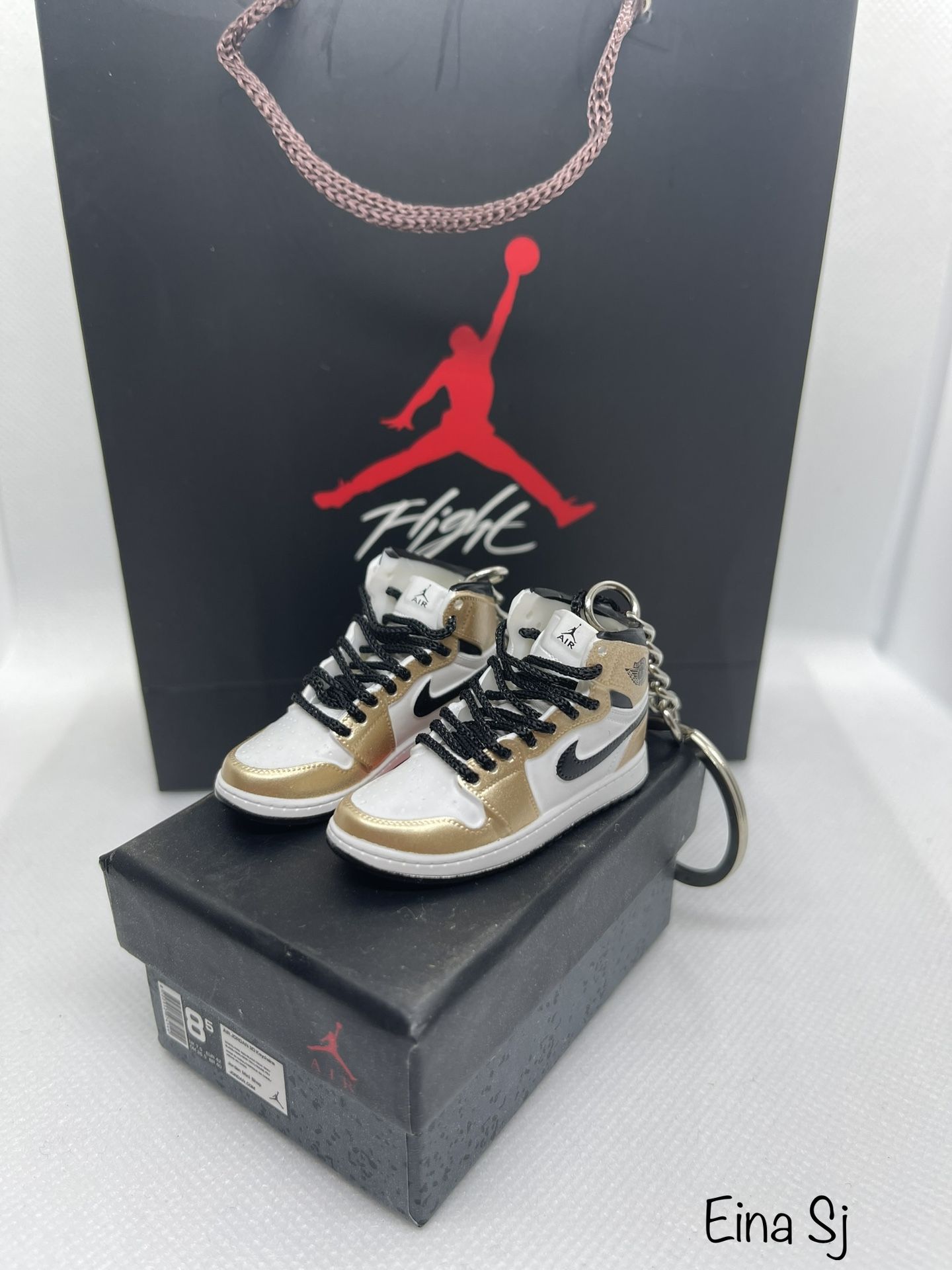 3D MINI SNEAKERS KEYCHAIN “ PAIR “ WITH BOX AND BAG for Sale in City Of  Industry, CA - OfferUp