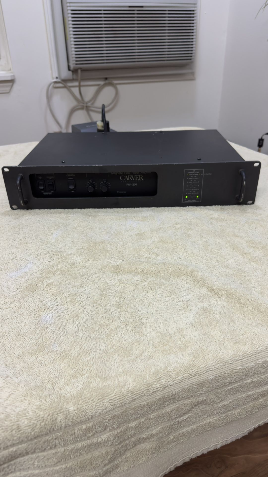 Carver PM-1200 Pro Amp