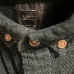 Men’s Green Button Up Medium