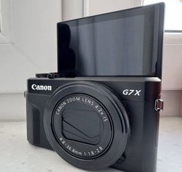 Canon PowerShot G7X Mark II