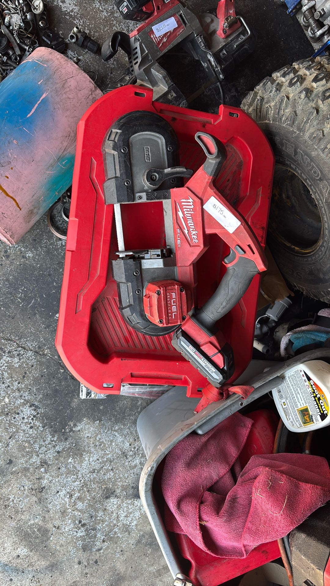 Milwaukee Compact Bandsaw