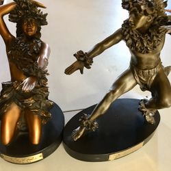 Male And Female Haw’n Statue Dancers