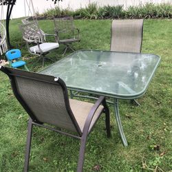 Outdoor Table With 2 Chairs