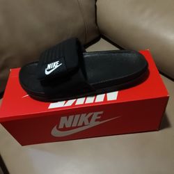 Nike Slides 