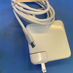 MacBook Pro Charger USB C 