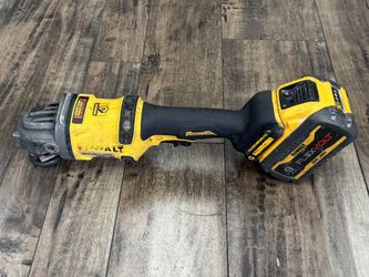 Dewalt DCG418 20V FlexVolt 4-1/2”/6” Cordless Angle Grinder 