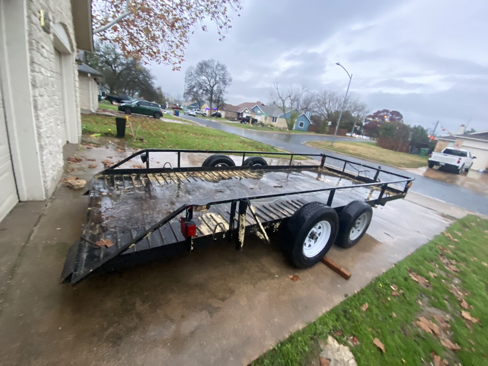 16’ Trailer 