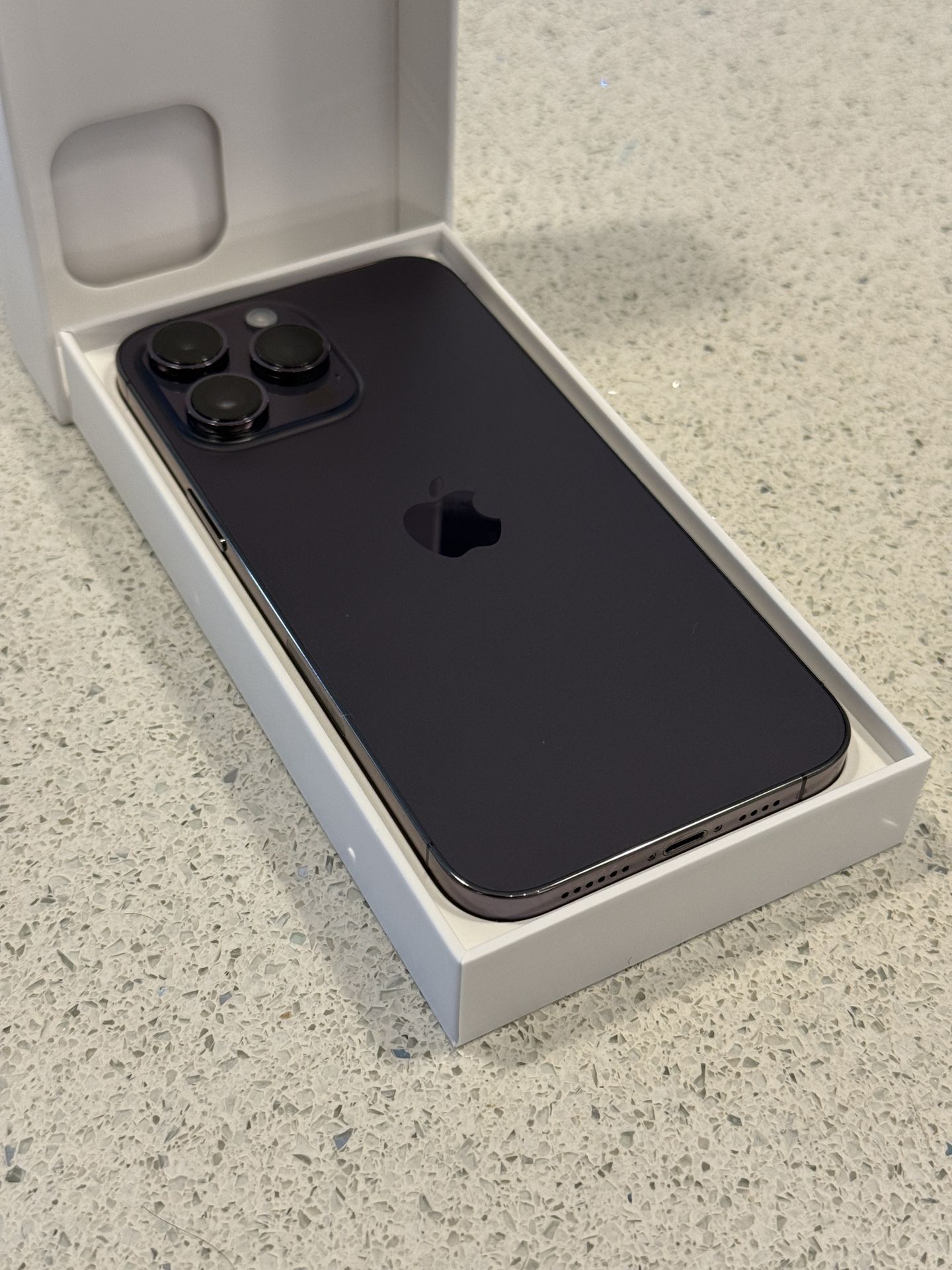 Apple iPhone 14 Pro Max 128GB Unlocked. $80 Down Payment
