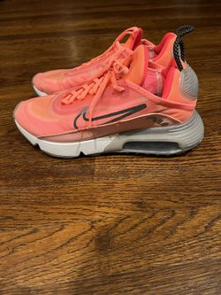 Womens 2090 Air Nike Shoes Size 7.5
