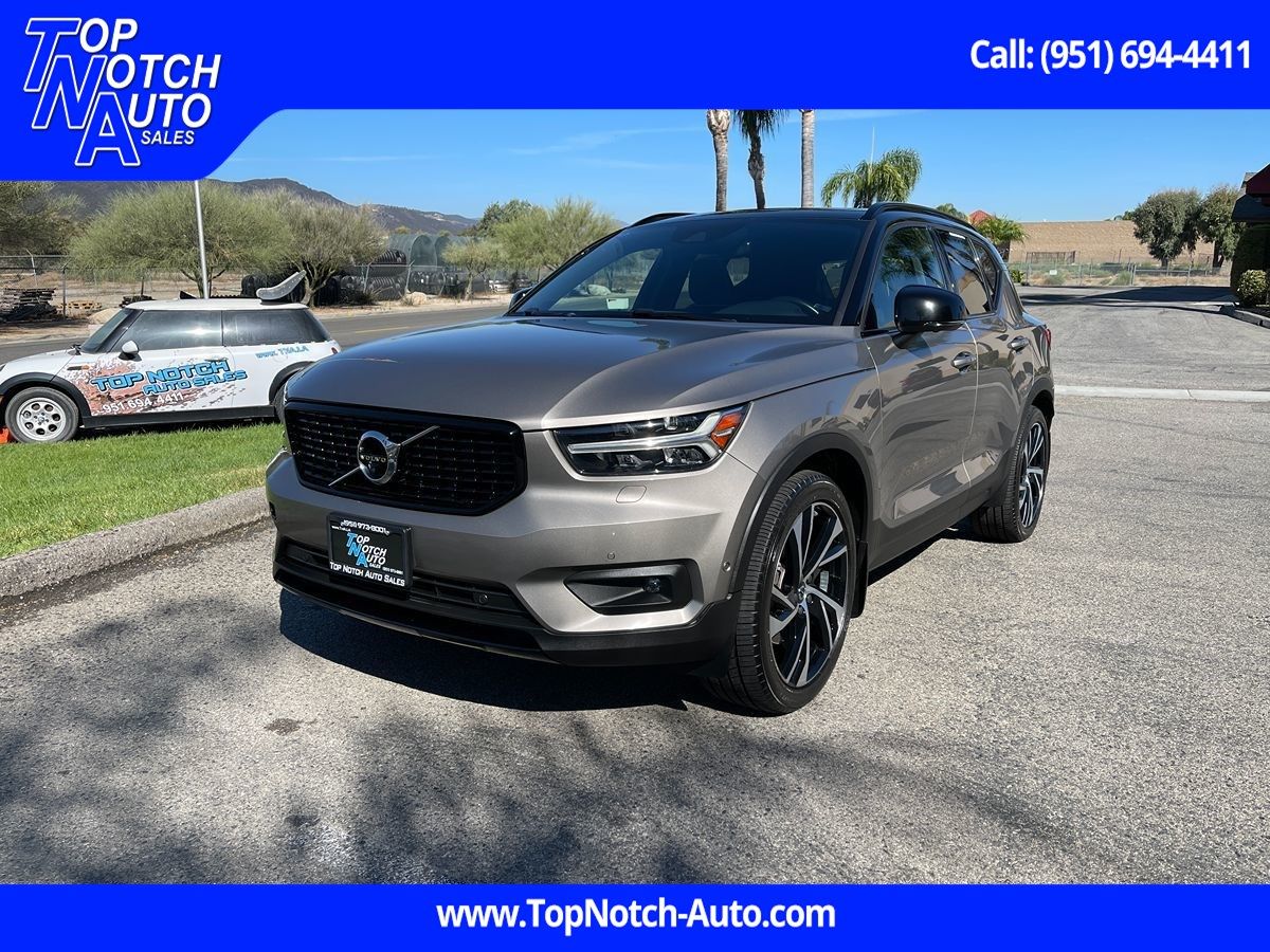 2022 Volvo XC40
