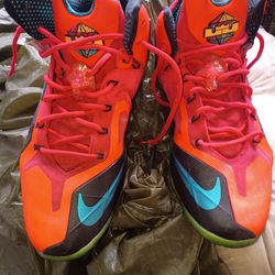 Size 11.5 - Nike LeBron 11 Elite Hero