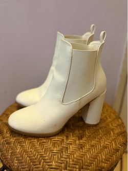 White Boots 💟