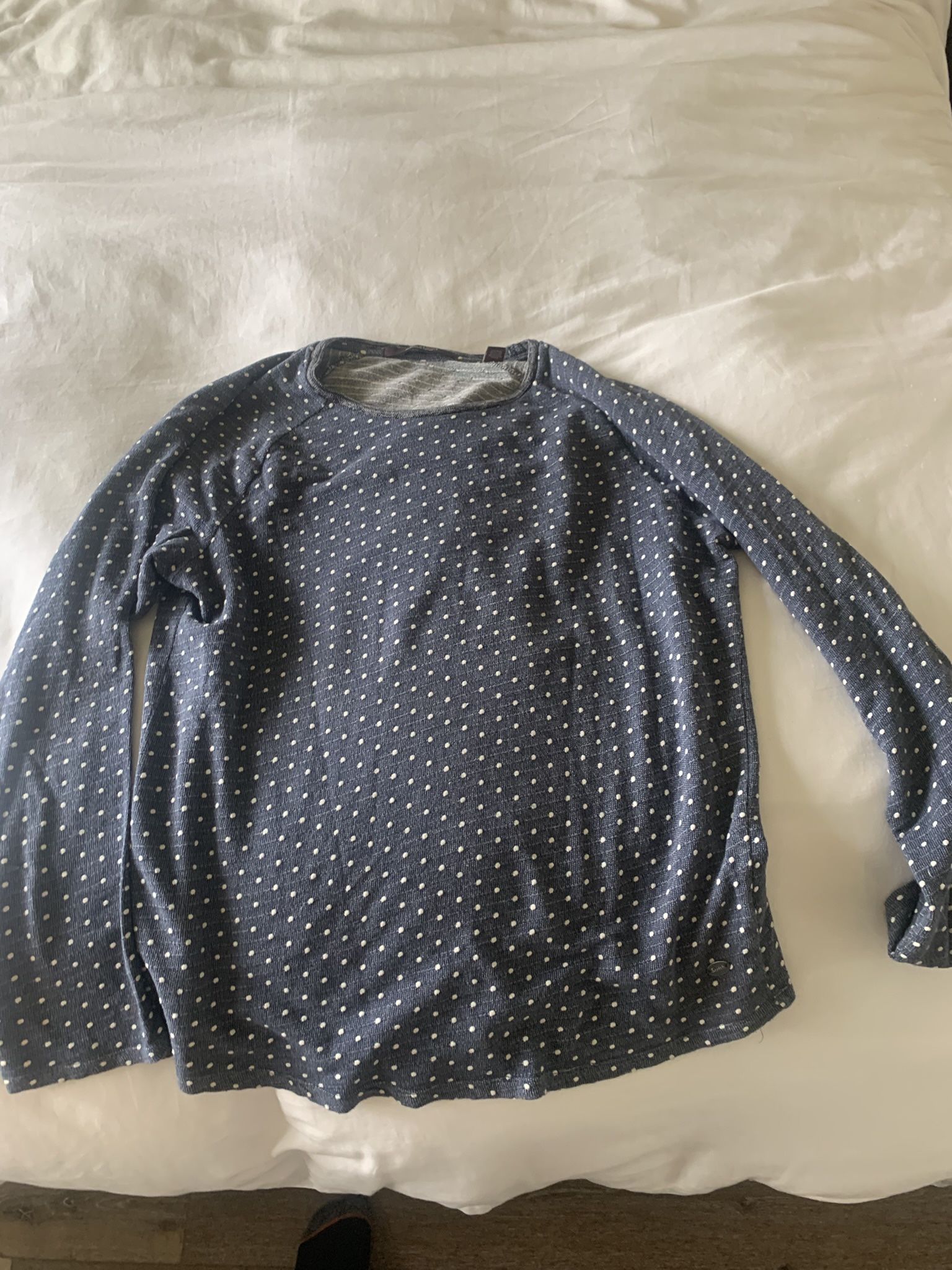 Large Scotch, And Soda, Long Sleeve Make A Offer