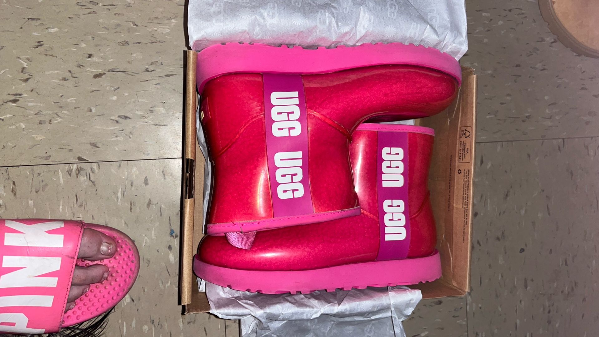 Pink Uggs Size 6