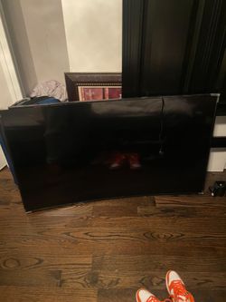 Samsung 65” Curve TV