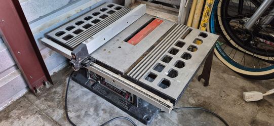 Skill Table saw portable