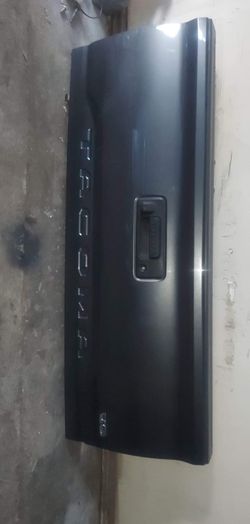 Toyota Tocoma Tailgate