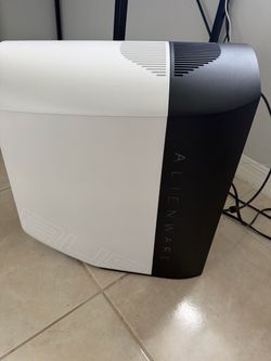 Alienware Aurora R11 Gaming computer