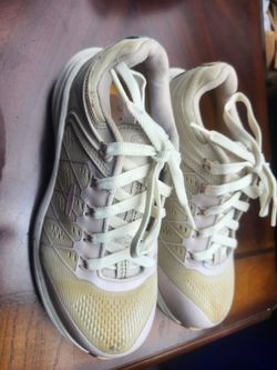 Women shoes