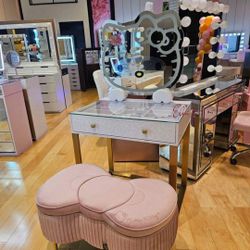 Hello Kitty Vanity Desk And Mirror And Bench $10 Down Payment Financing and delivery Available 