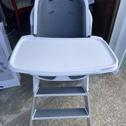 4 Moms High Chair