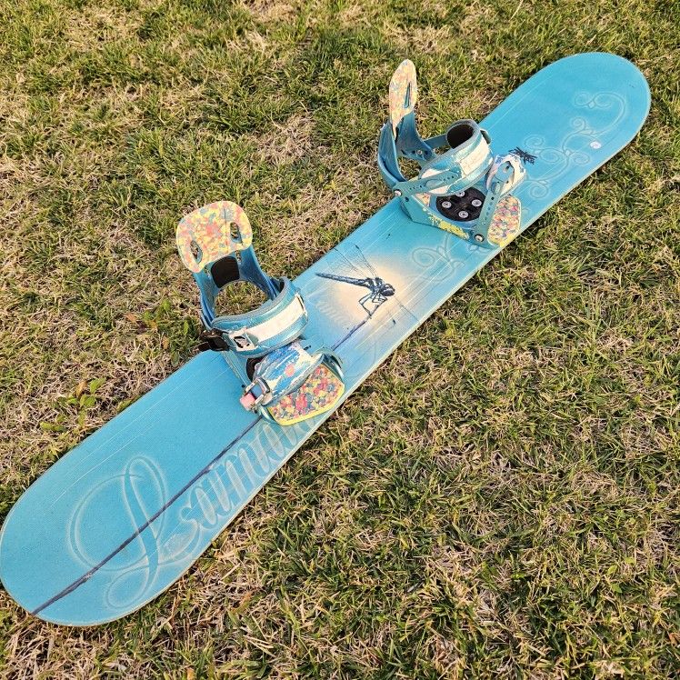 Lamar 154 Foxie Snowboard Baby Blue Salomon Bindings