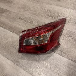 Nissan Back Lights 