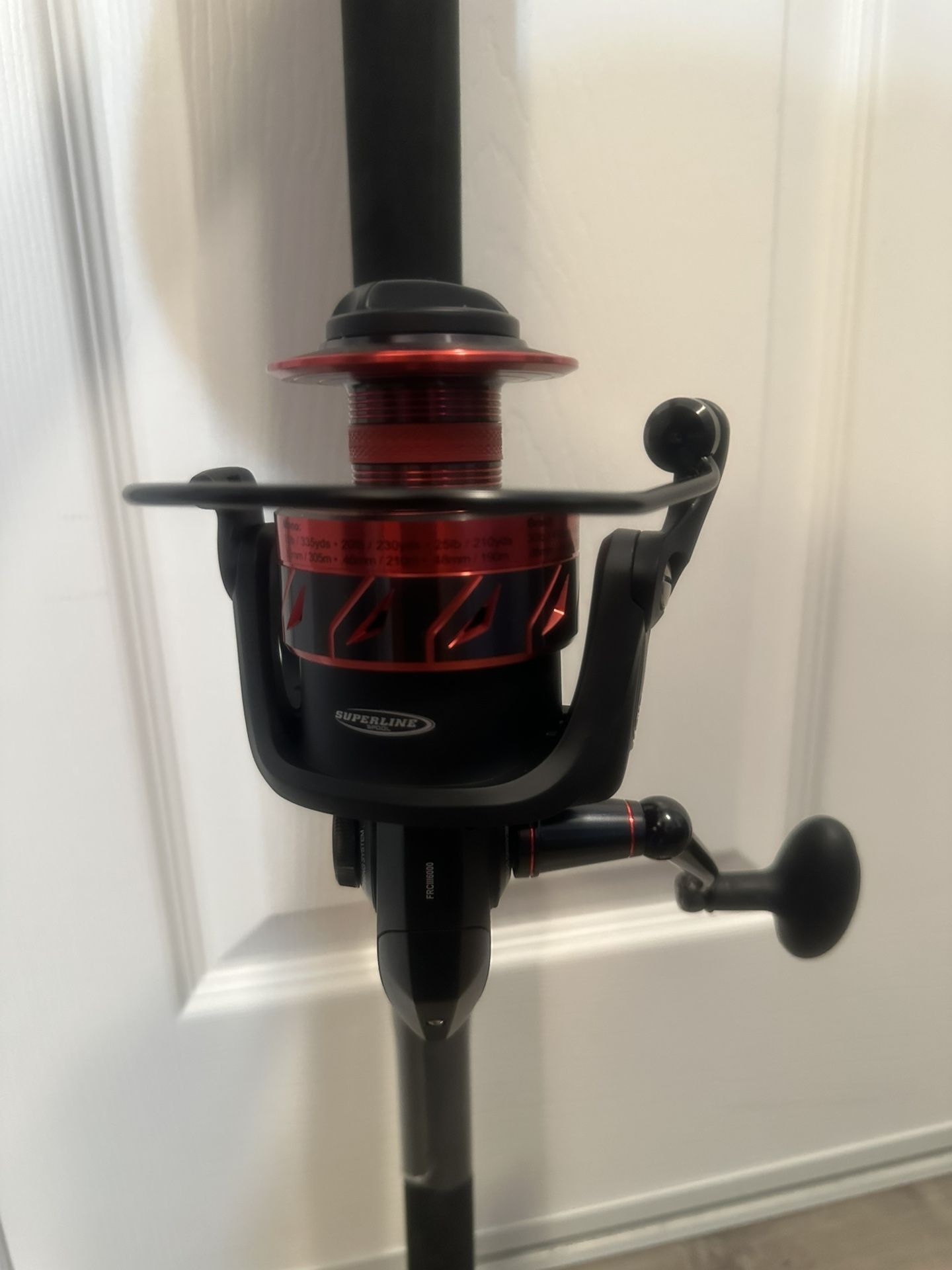New Penn Fierce 3 6000 Rod And Reel Combo, Jigging Rod 6’6” 3080LB 60140g for Sale in Hialeah
