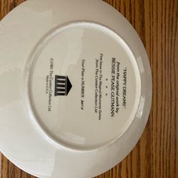 Bessie pea’s happy dreams with the box