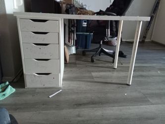 Desk /table