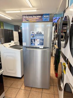 New Frigidaire 18 Cu Ft Top and Bottom Stainless Steel