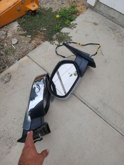 07 yukon mirrors