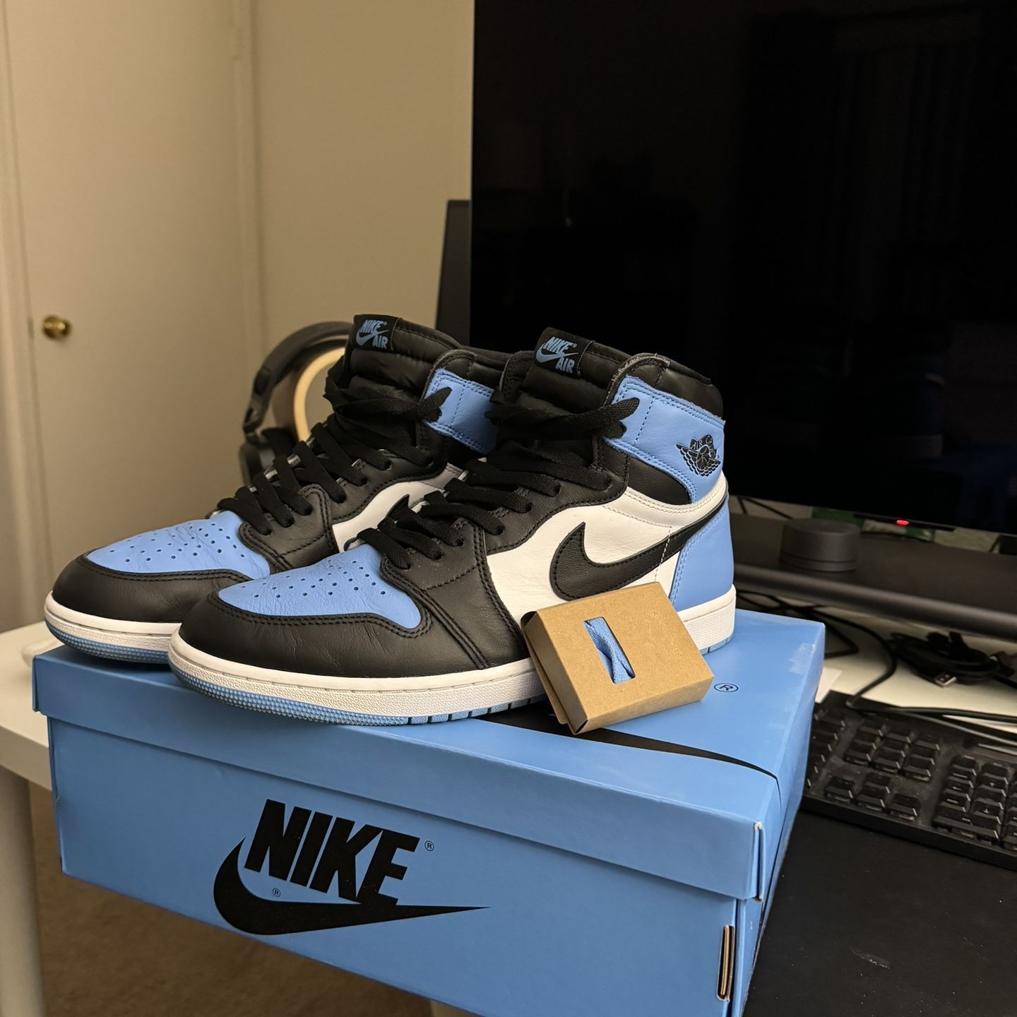 Size 12 US Jordan 1 High OG UNC Toe