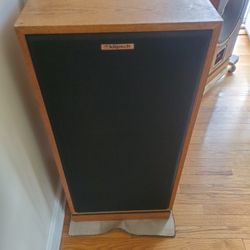 Vintage Klipsch Chorus II speakers