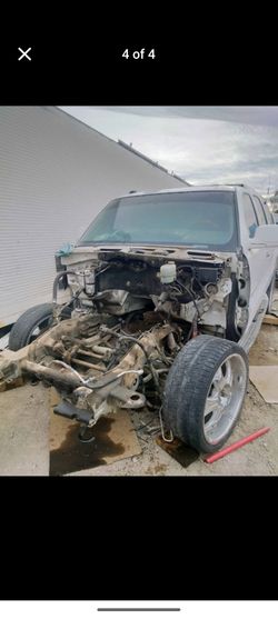 02 Escalade parts