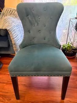 Vanity chair
