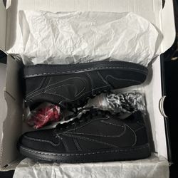 Travis Scott Black Phantom 