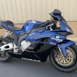 Honda 2004 CBR1000RR Running Motorcycle