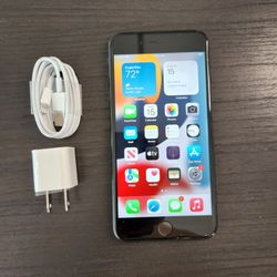 iPhone 7 Plus - UNLOCKED - Like New 