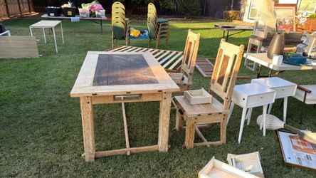 Table and 2 chairs