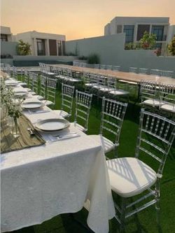 chiavari chairs r,e,n,t