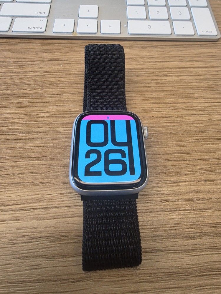 Apple Watch SE 2 - 44mm