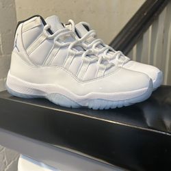 Jordan 11 Blue Legend 