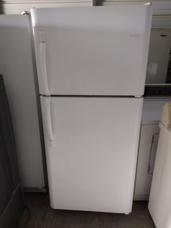 Frigidaire refrigerator