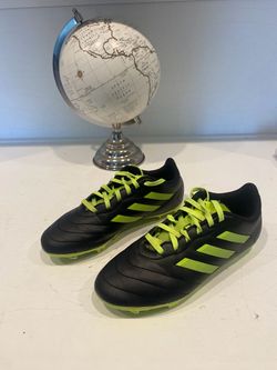 Adidas Boys Soccer Cleats – Size 5.5 – Black with Green Stripes & Laces – Great Used Condition!