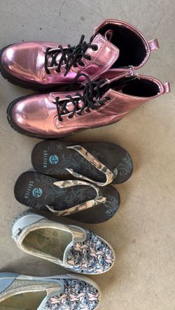 Size 4 girls shoes